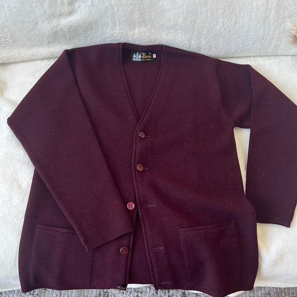 Vintage Beau 100% Wool Perfect Condition Cardigan - Picture 1 of 3